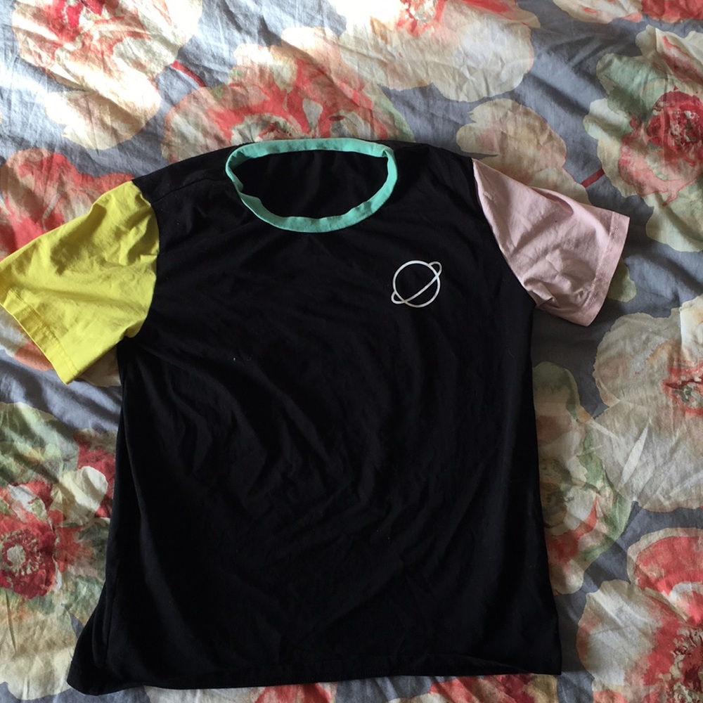 Rad Saturn T-shirt 👽